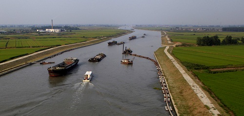 掀起冬春重点水利工程建设高潮系列(世行贷款泰东河建设局)